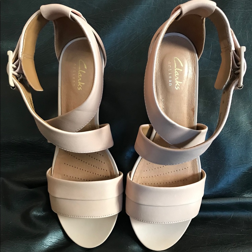 Clark’s Artisan Women’s Sandal